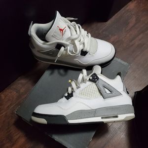 Retro air jordan 4